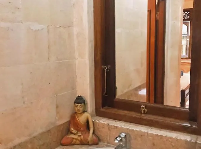 Darma Yogi House