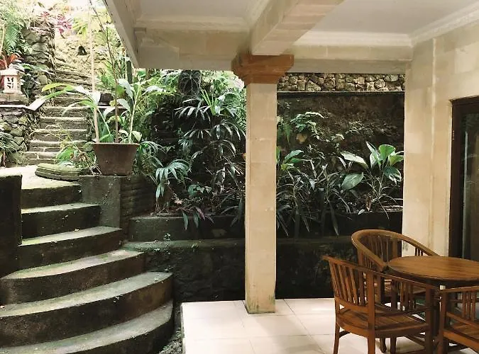 Darma Yogi House 3*