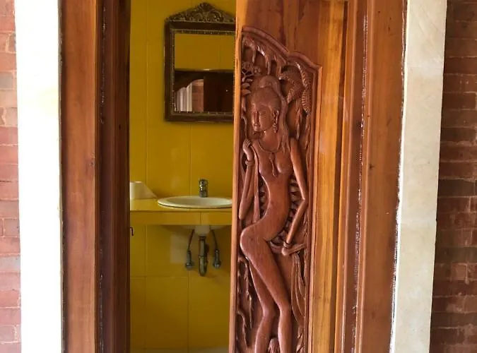 Pensión Darma Yogi House